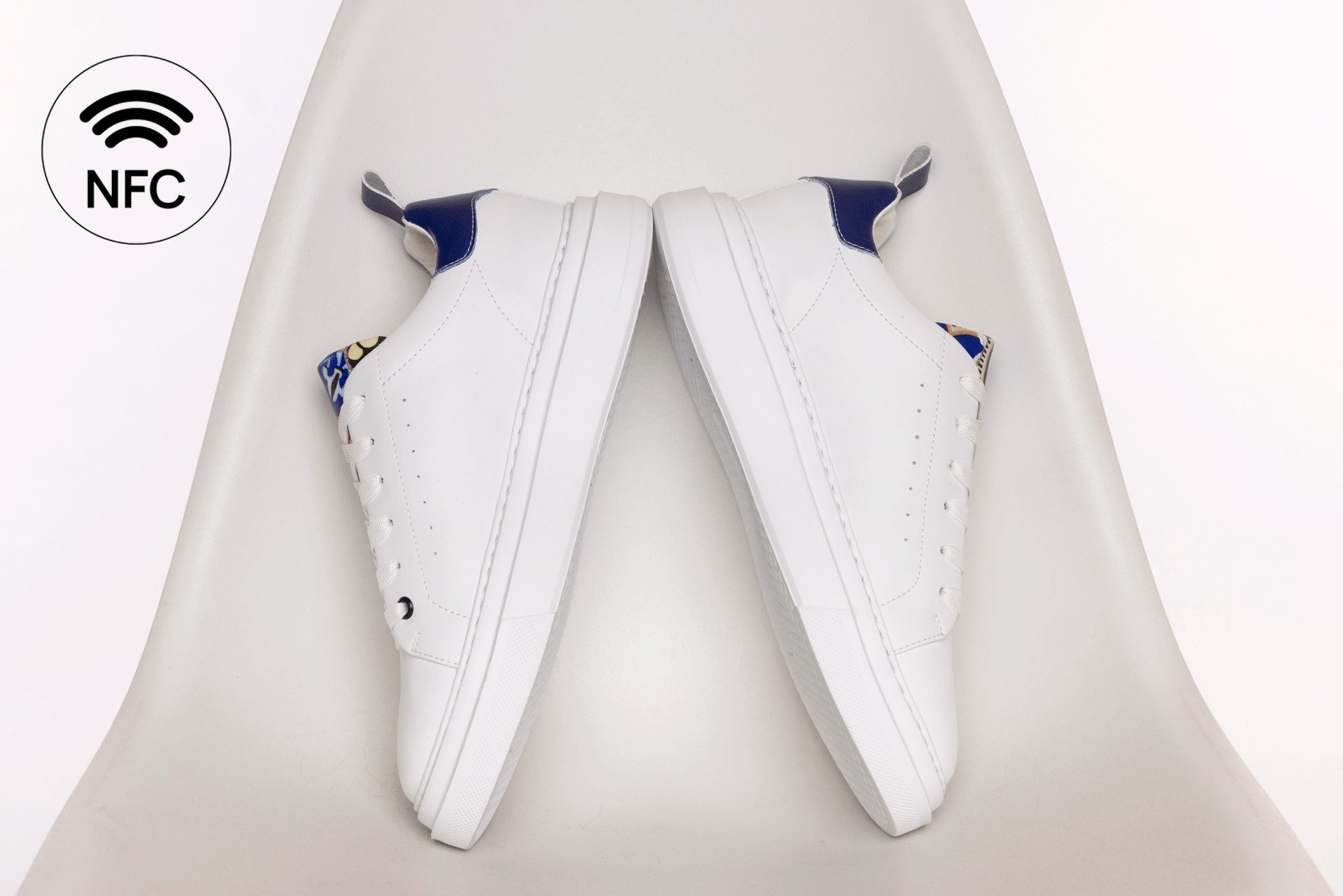 ISE 2026 Limited Edition Sneaker - Thumbnail 2